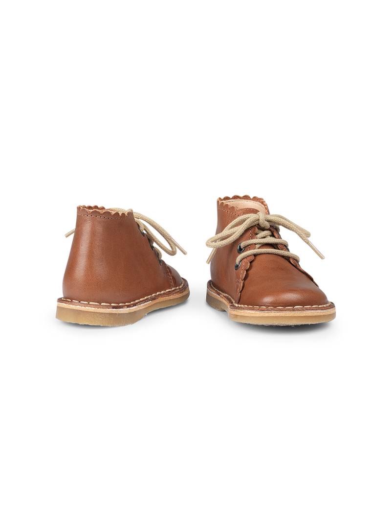 Petit Nord Scallop Boot Low Boot Shoes Cognac 002
